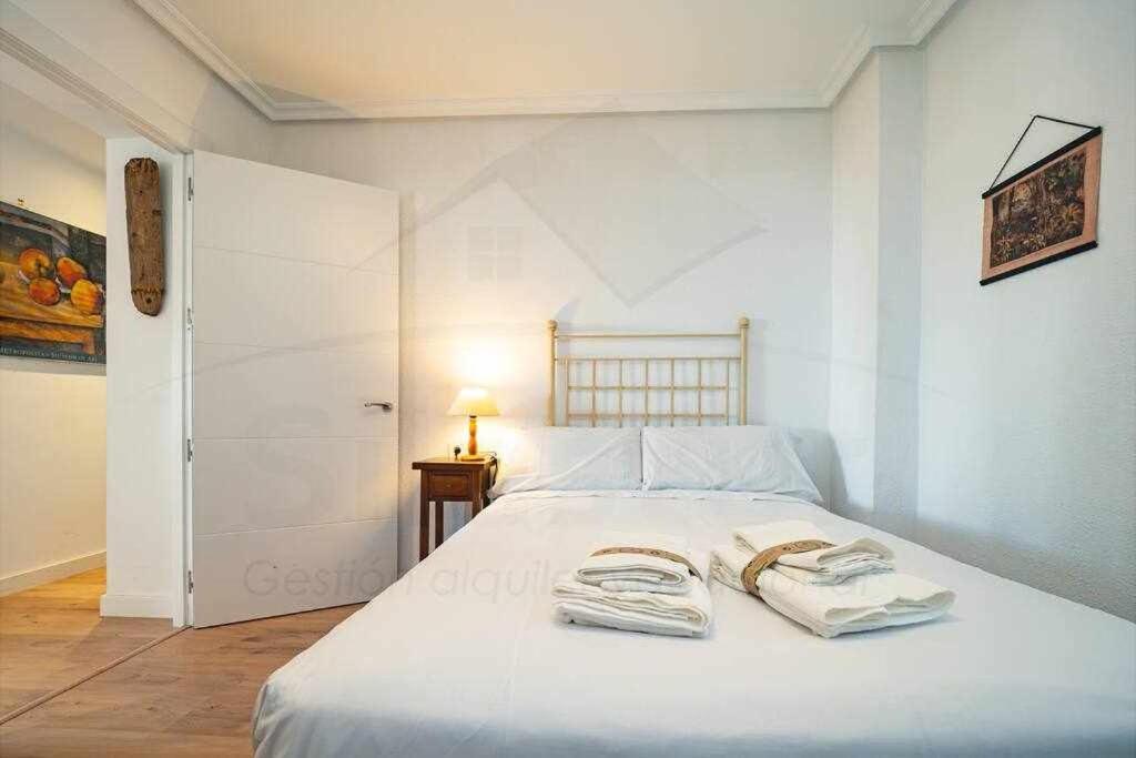 La Capilla Apartamento Oviedo Dış mekan fotoğraf
