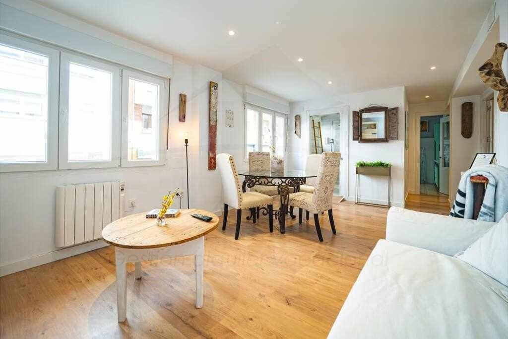 La Capilla Apartamento Oviedo Dış mekan fotoğraf